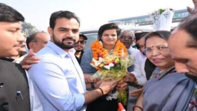 Photo of वर्ल्ड चैंपियन शैफाली वर्मा पहुंची रोहतक, हुआ ग्रैंड वेलकम
