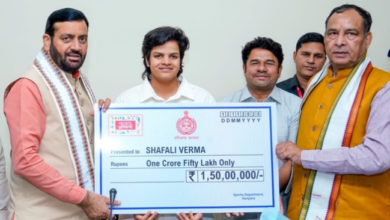 Photo of हरियाणा: क्रिकेटर शेफाली वर्मा को सीएम नायब सैनी ने साैंपा चेक