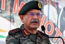 Photo of थल सेनाध्यक्ष ने चीन सीमावर्ती क्षेत्रों का किया दौरा, अग्रिम चौकियों पर सैन्य तैयारियों की समीक्षा