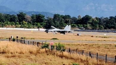 Photo of सुखोई विमान की देहरादून एयरपोर्ट पर इमरजेंसी लैंडिंग