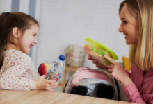 Photo of प्लास्टिक के डब्बे में टिफिन ले जाना कितना सुरक्षित, जान लें