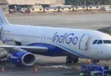 Photo of अहमदाबाद एयरपोर्ट पर विमान की इमरजेंसी लैंडिंग