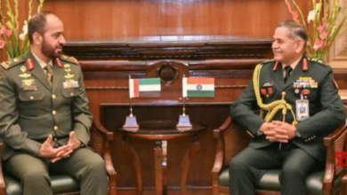 Photo of भारत-यूएई रक्षा सहयोग को नई मजबूती, थलसेना प्रमुख से मिले यूएई के शीर्ष सैन्य कमांडर