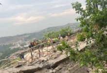 Photo of दक्षिण अफ्रीका में निर्माणाधीन हिंदू मंदिर गिरा, भारतीय मूल के व्यक्ति समेत 4 की मौत