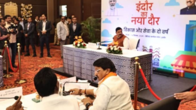 Photo of मंत्री विजयवर्गीय बोले- सीएम साहब, आपके नाम से अधिकारी चमकाते हैं