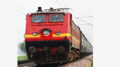 Photo of रेलवे चलाएगा विशेष ट्रेनें, बरेली से प्रयागराज और वाराणसी तक दौड़ेंगी रोडवेज बसें