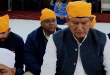 Photo of उत्तराखंड:  हरक सिंह के बयान पर गुरुद्वारा पहुंच हरीश रावत ने मांगी माफी