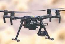 Photo of दिल्ली पुलिस ने जांच में पहली बार किया ड्रोन का उपयोग, नाले के बीच में फंसा मिला बच्ची का शव