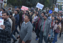 Photo of बैंककर्मी हड़ताल पर, प्रदेशभर में एक दिन में आठ हजार करोड़ का लेनदेन प्रभावित