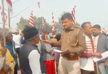 Photo of फर्जी कागजात पर जमीन हड़पने का आरोप, आदिवासी संगठनों ने सरना झंडा गाड़कर जताया विरोध