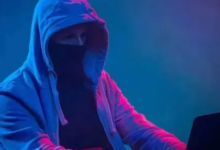 Photo of सरकारी अधिकारी बनकर फोन किया और 20 मिनट में साफ कर दिया बैंक खाता