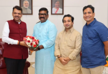 Photo of बीएमसी चुनावों से पहले राज ठाकरे को बड़ा झटका, मनसे नेता संतोष धुरी भाजपा में हुए शामिल