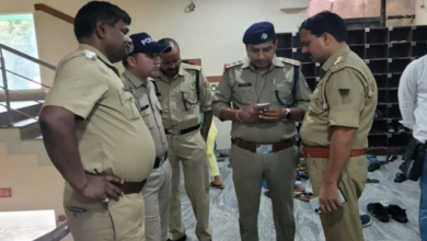 Photo of महाराष्ट्र के मेडिकल कॉलेज के हॉस्टल में छात्रा को नमाज पढ़ने के लिए किया गया मजबूर