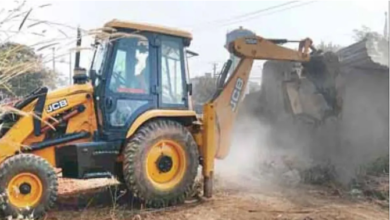 Photo of भुवनेश्वर के एम्स रोड पर गरजा बुलडोजर, BDA-BMC ने 247 अवैध निर्माण हटाए