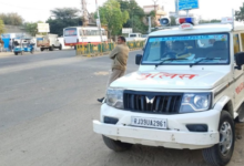 Photo of रफ्तार का कहर! बस और मोटरसाइकिल के बीच हुई भीषण टक्कर, दो लोगों की हुई मौत