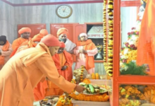Photo of सीएम योगी ने चढ़ाई गुरु गोरखनाथ को आस्था की खिचड़ी