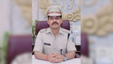 Photo of जमशेदपुर में रात में निरीक्षण करने निकले SSP, ड्यूटी के दौरान सोते मिले 2 ASI समेत 5 जवान सस्पेंड