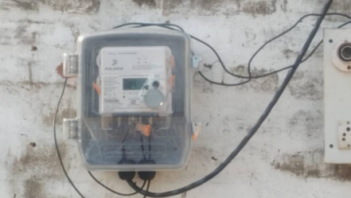 Photo of अंधेरे से आजादी में लगे 78 साल, उत्तर प्रदेश के गड़रियन पुरवा गांव में पहली बार पहुंची बिजली