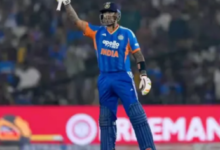 Photo of 14 महीने बाद फिफ्टी ठोक सूर्यकुमार यादव ने भारत को दी राहत की सांस