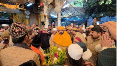 Photo of अजमेर शरीफ दरगाह में बसंत की रस्म, शामिल हुए सैकड़ों श्रद्धालु