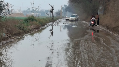 Photo of बरनाला-धुरी लिंक रोड की खस्ता हालत पर लोगों में रोष, वाहन चालकों को हो रही परेशानी
