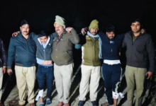 Photo of बरेली: पुलिस मुठभेड़ में डकैती के चार आरोपी गिरफ्तार, दो के पैर में लगी गोली