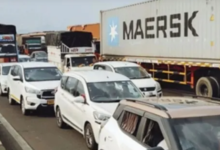 Photo of मुंबई-पुणे एक्सप्रेसवे पर फंसे लोगों को मिलेगा टोल-रिफंड