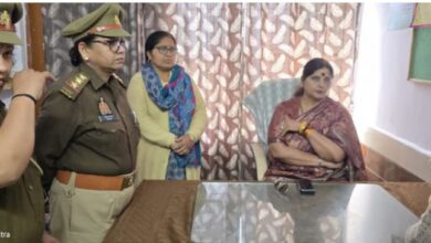 Photo of कक्षा पांच तक ऑनलाइन पढ़ाई पर लगे रोक! गाजियाबाद कांड के बाद महिला आयोग सख्त