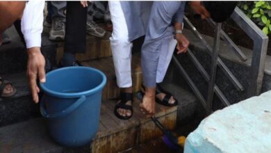 Photo of  स्वच्छता में नंबर वन बनने के लिए फिर मैदान में, मेयर ने बस स्टैंड पर जाकर साफ किए रेड स्पाॅट