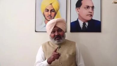 Photo of बाजवा की टिप्पणी से पंजाब की सियासत गरमाई, मंत्री हरपाल चीमा ने 24 घंटे में माफी नहीं तो कार्रवाई की चेतावनी दी