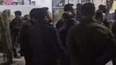 Photo of नशे का धंधा बंद करो या मोहल्ला छोड़ो… घरों से बाहर निकले लुधियाना वाले