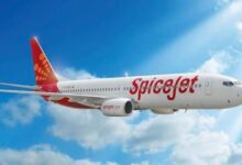 Photo of स्पाइसजेट के विमान का इंजन हवा में हुआ फेल, लेह जा रहे 150 यात्रियों की अटकी सांसें!