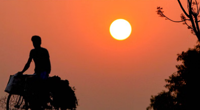 Photo of राजस्थान में चढ़ा पारा: 10 से ज्यादा शहरों में तापमान 30 डिग्री पार, बाड़मेर सबसे गर्म