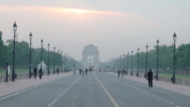 Photo of दिल्ली में अभी और बरसेंगे बदरा: बारिश से बदला मौसम, तापमान में गिरावट से ठंडक