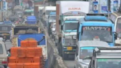 Photo of महाराष्ट्र में कल थमेंगे बस-ट्रक और टैक्सी के पहिए, ट्रांसपोर्टरों ने किया हड़ताल का एलान