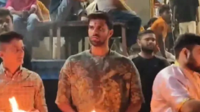 Photo of IPL 2026: गुजरात की रोमांचक जीत के बाद बनारस में गंगा आरती करने पहुंचे वॉशिंगटन सुंदर
