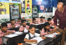 Photo of यूपी: प्रदेश के स्कूलों में नया सत्र आज से, अखबार पढ़कर सुनाने से होगी दिन की शुरुआत