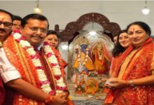 Photo of बंगाल जीत के बाद भाजपा दिल्ली में सक्रिय, सीआर पार्क पहुंचे अध्यक्ष नितिन नवीन और सीएम रेखा
