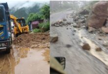 Photo of मलबा आने से यमुनोत्री हाईवे बंद, कर्णप्रयाग में गिरे भारी बोल्डर