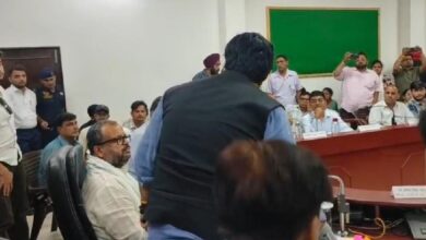 Photo of अंबाला में दिशा की बैठक में हंगामा: MP निधि के काम खारिज होने पर भड़के कार्तिकेय शर्मा