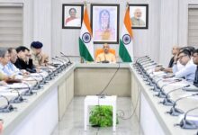 Photo of सीएम योगी का निर्देश, शोभायात्रा और विसर्जन मार्गों पर नहीं लगेंगी मांस-मदिरा की दुकानें